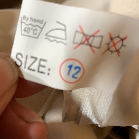 Couture Collection Beautiful formal in Cream and Tan, removable straps, size 12 - Picture 7 of 9